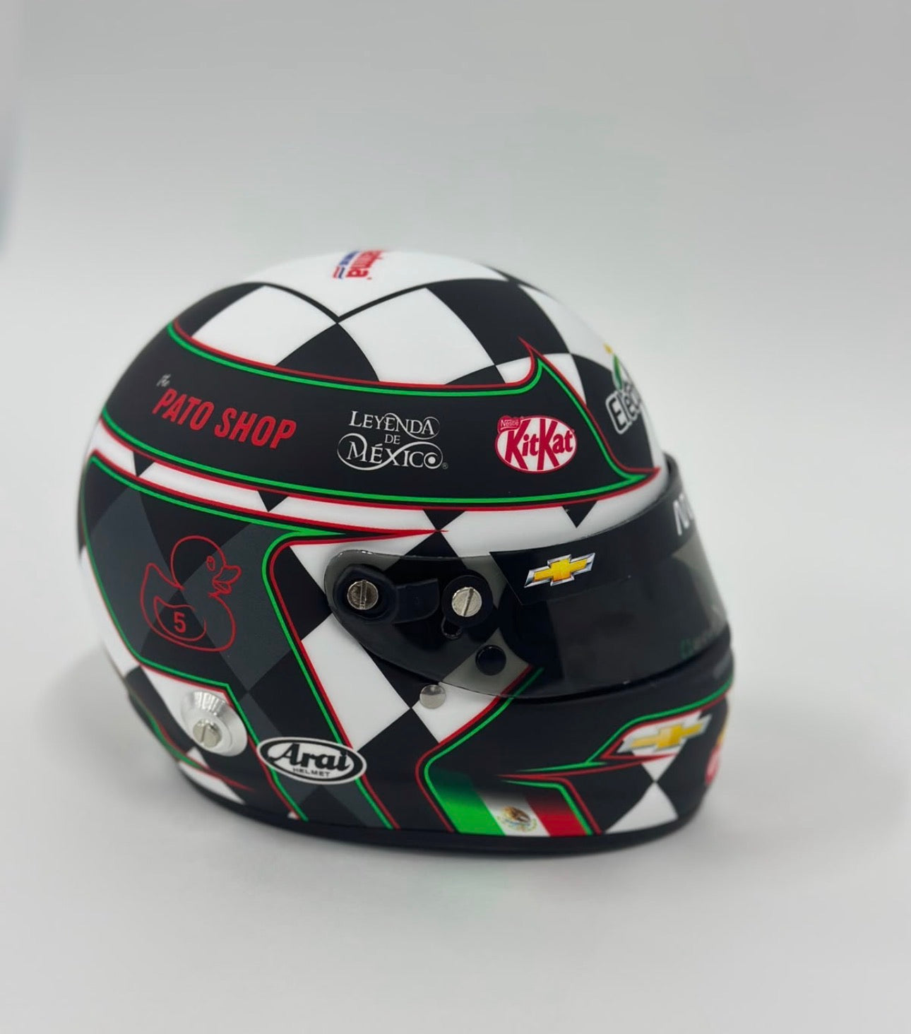 *Autografiado* Mini Casco Patricio O'Ward Temporada 2026